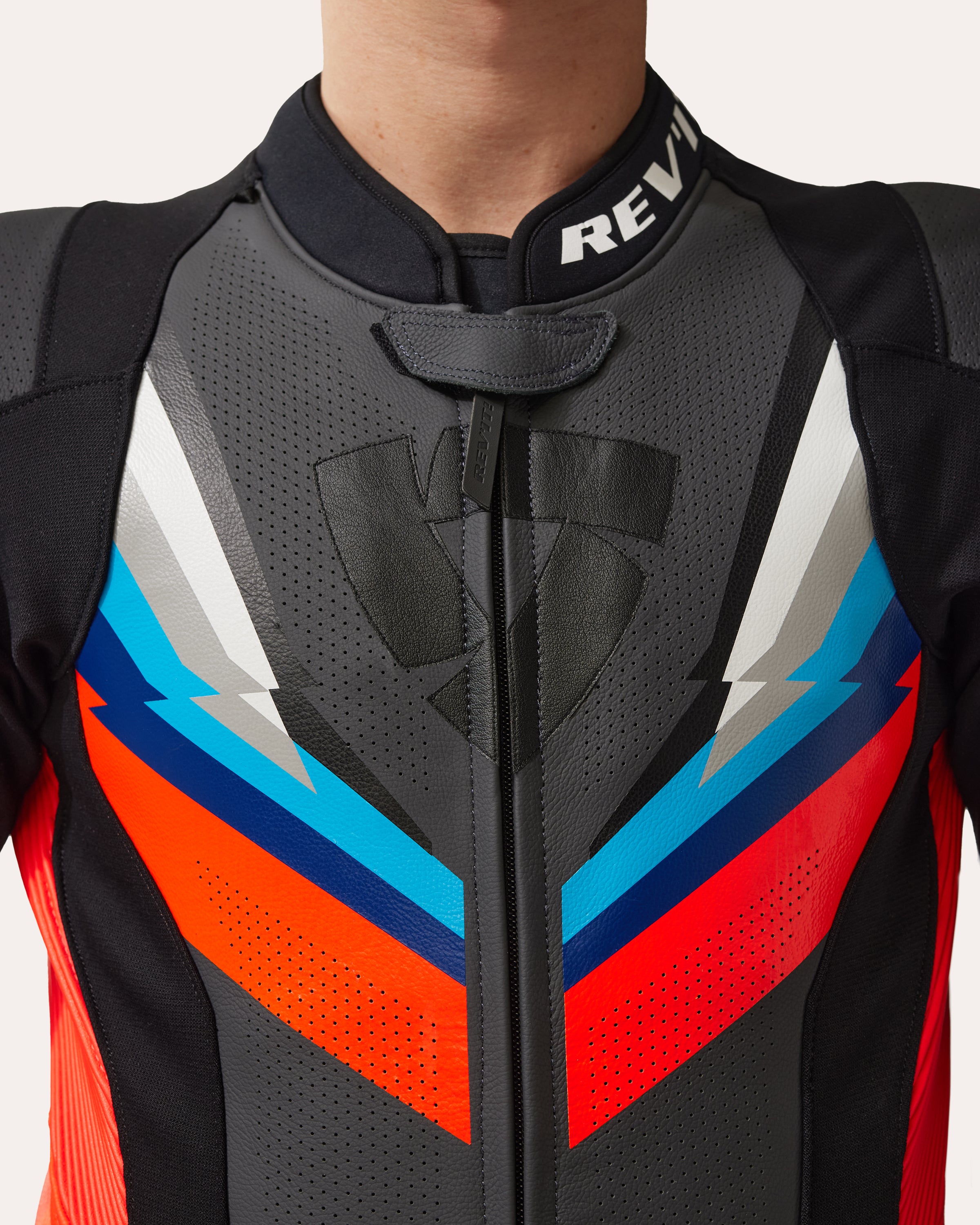 Additional photo: Quantum 3 - Neon Red-Black