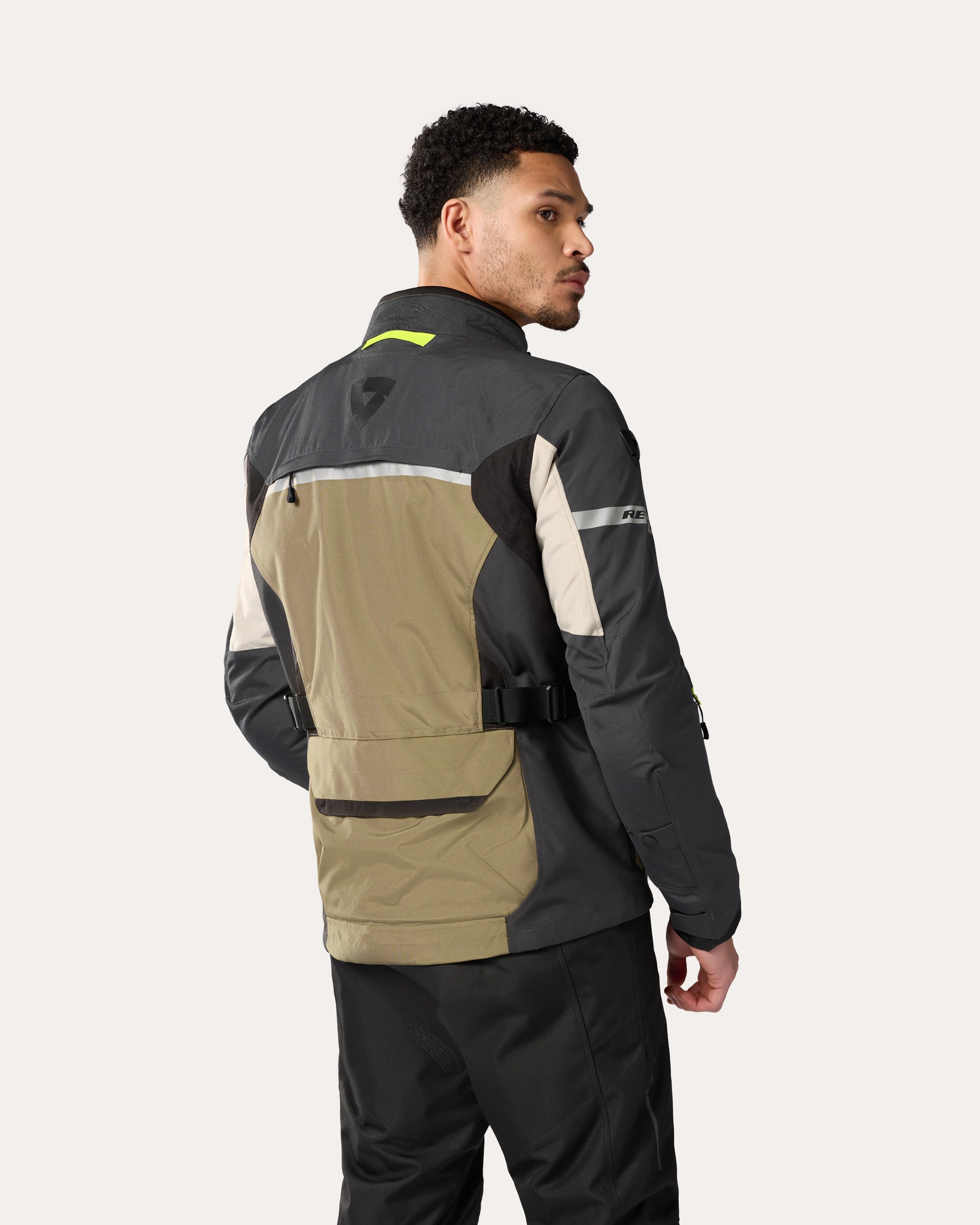 Additional photo: Outback 4 H2O - Black