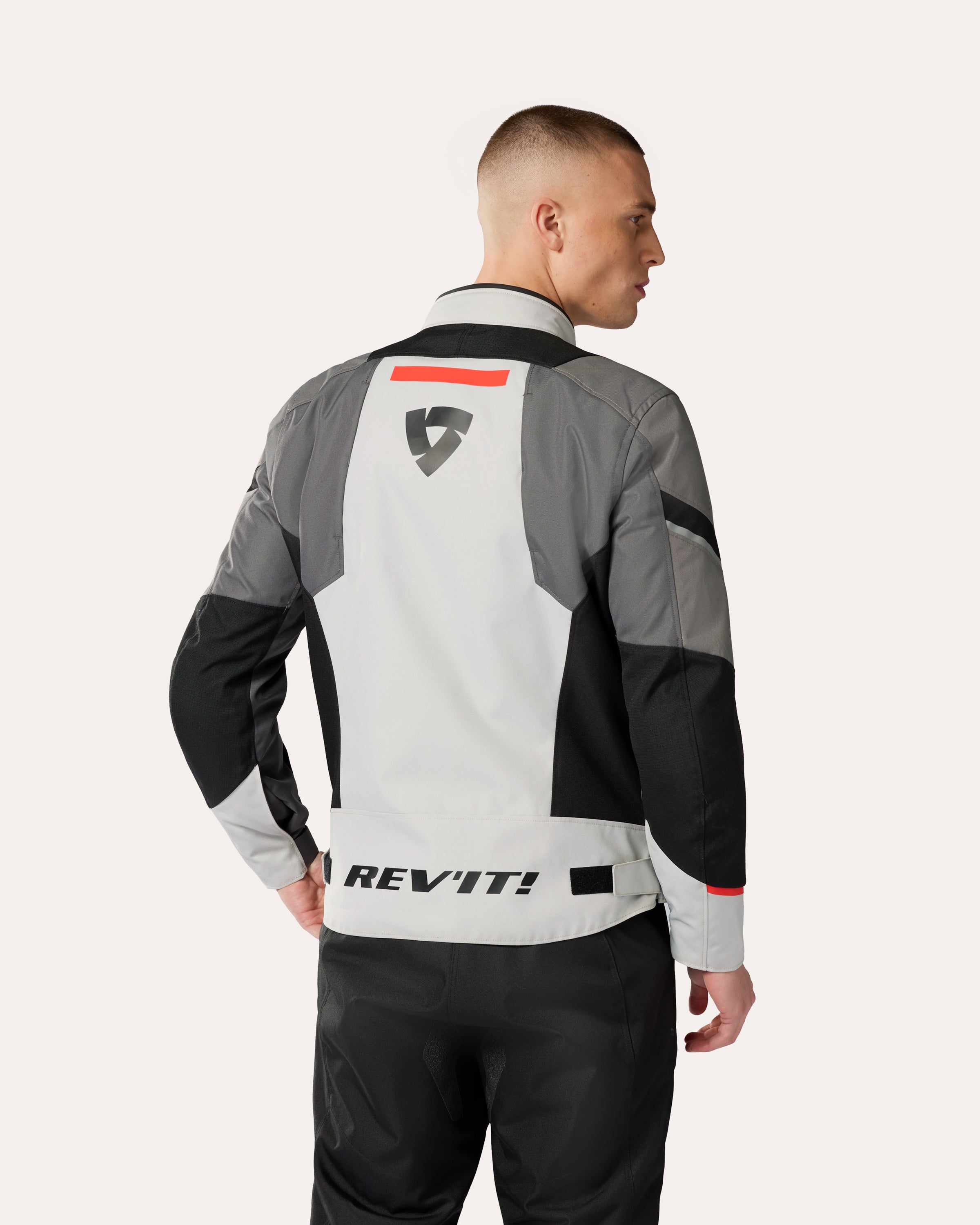 Additional photo: Undulate H2O - Black-White