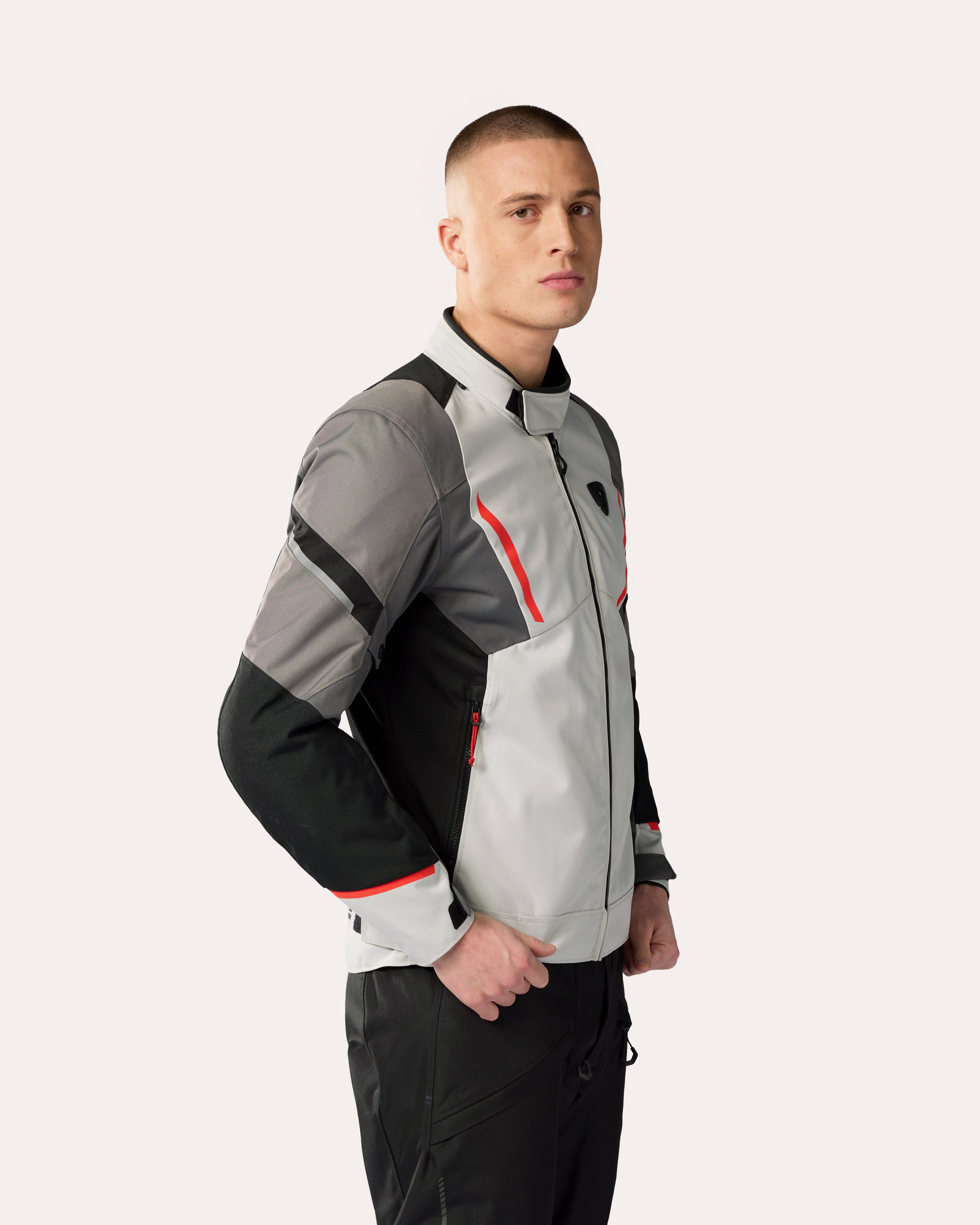 Additional photo: Undulate H2O - Black-White