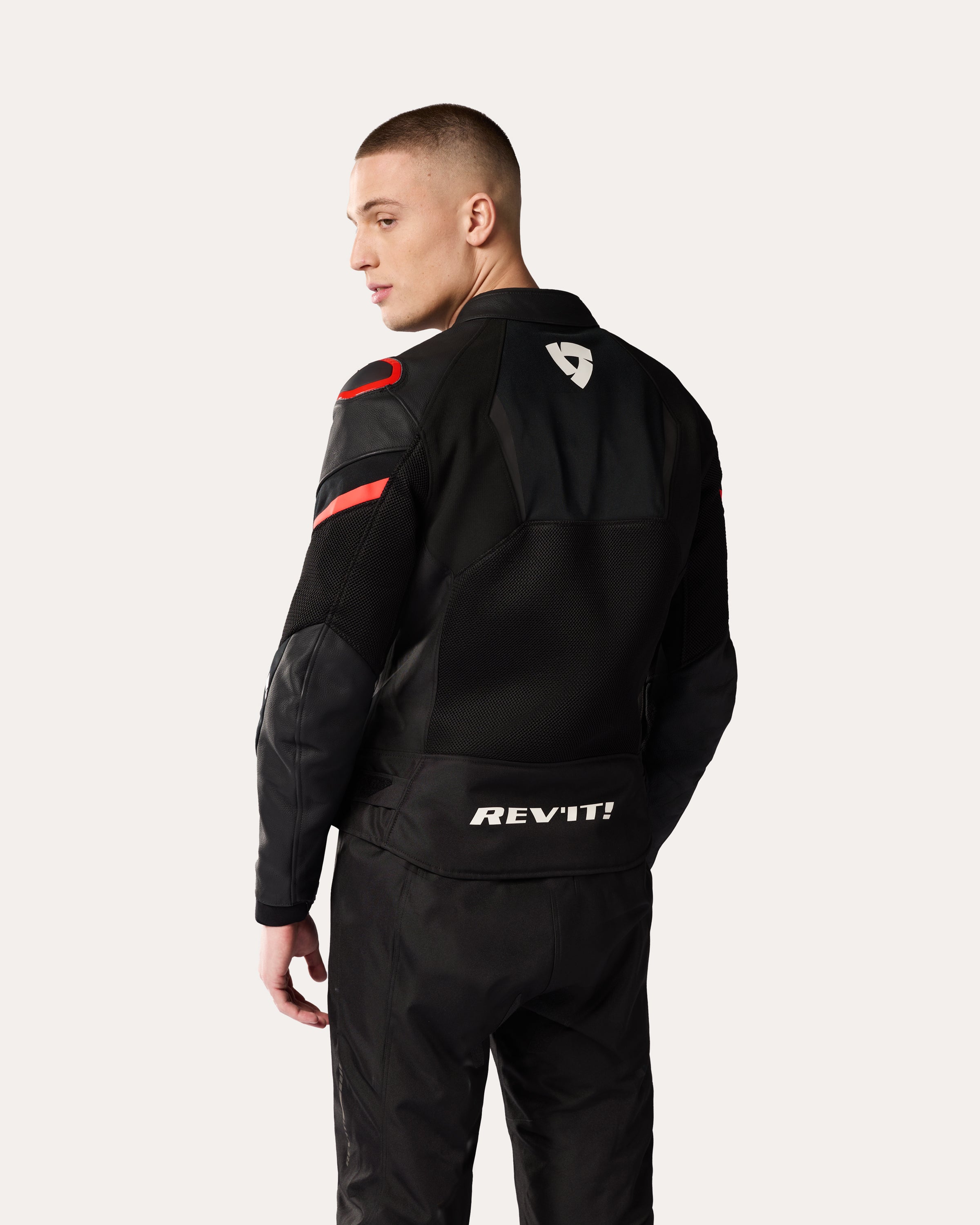 Additional photo: Mantis 3 H2O - Black-Red