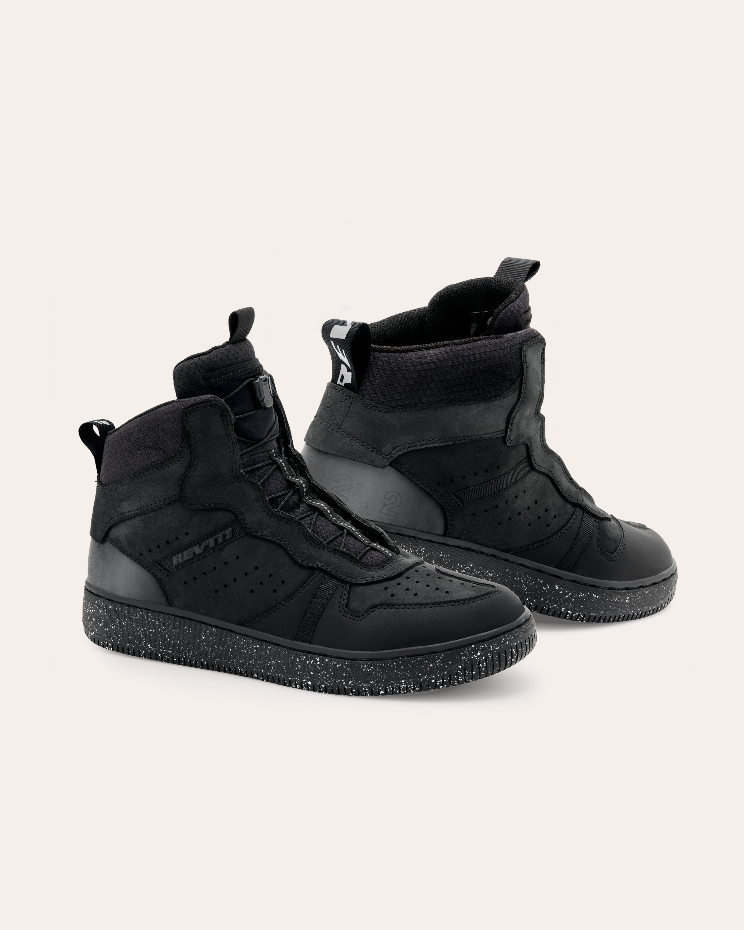 Front image: Cayman - Black