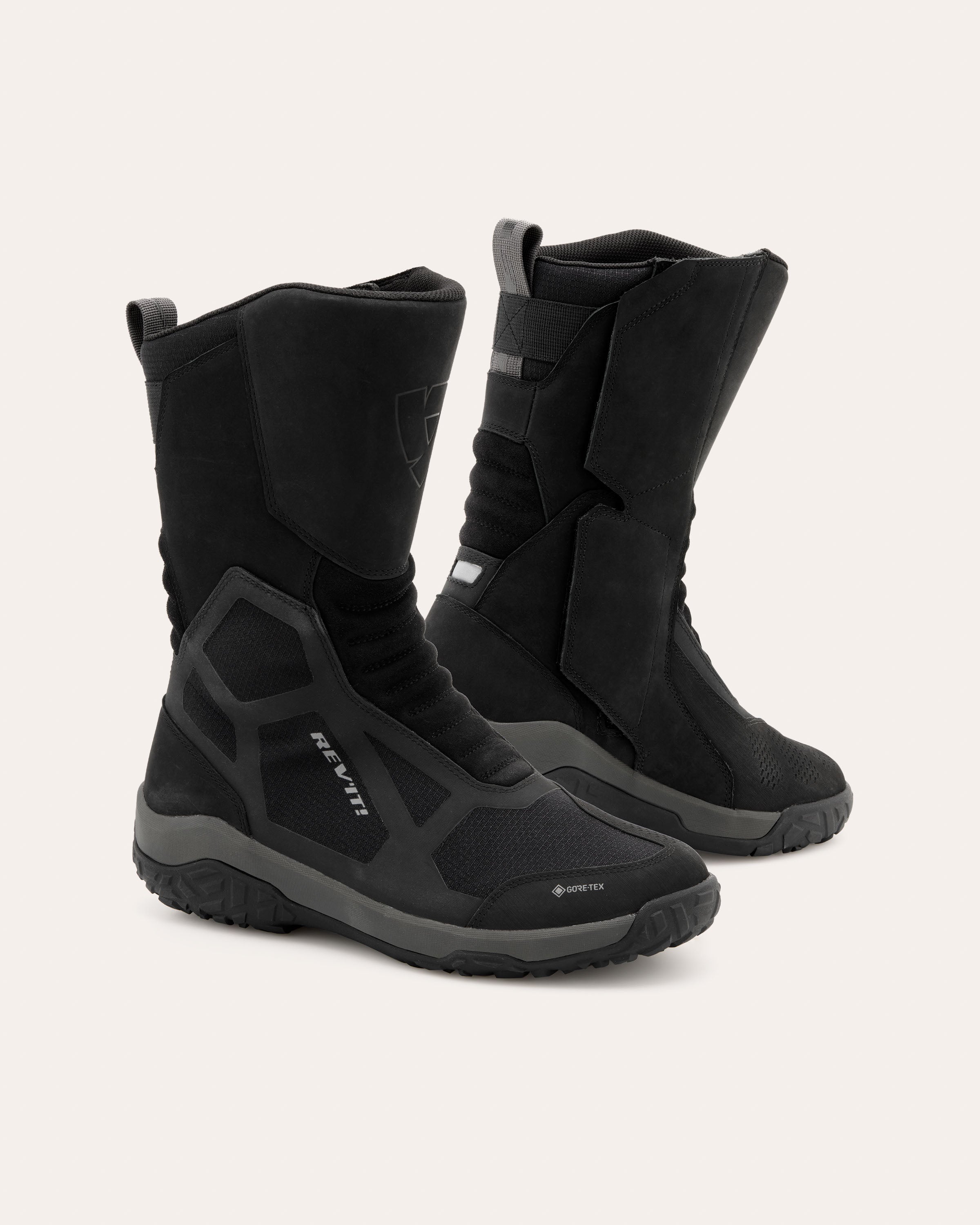 Front image: Everest GTX - Black