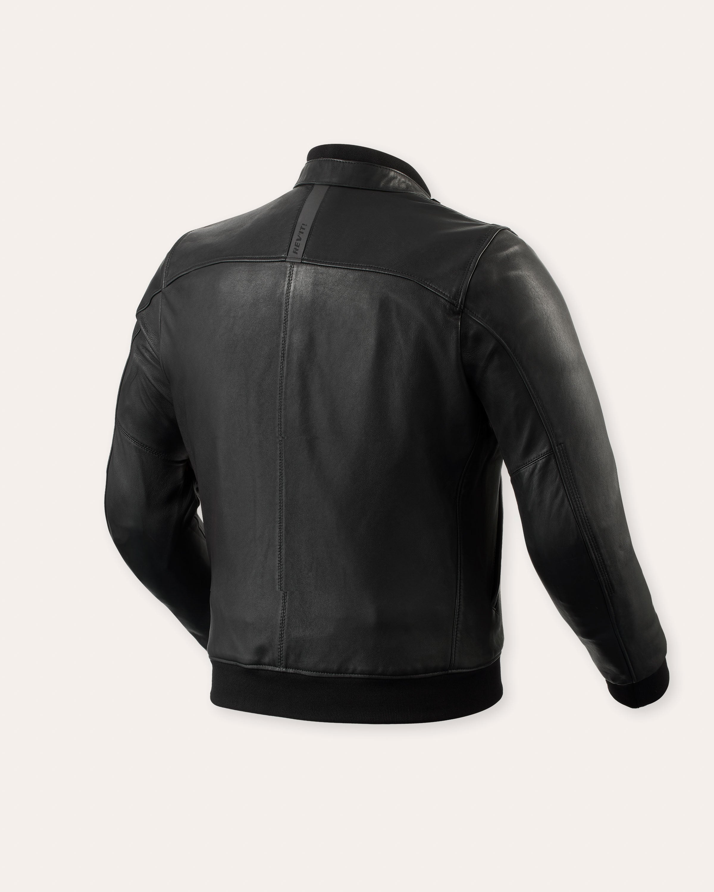 Back image: Travon - Black