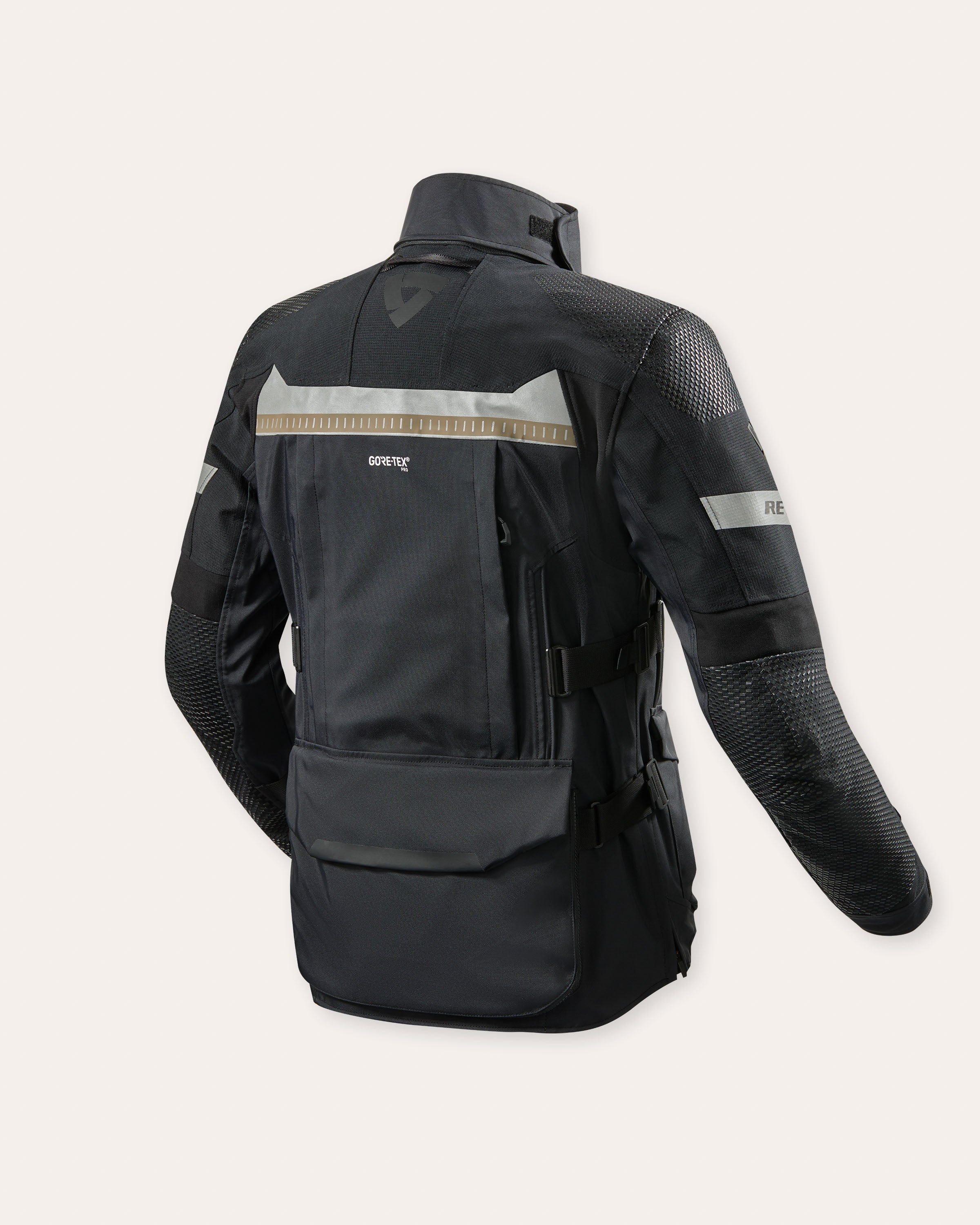 Back image: Dominator 3 GTX - Black