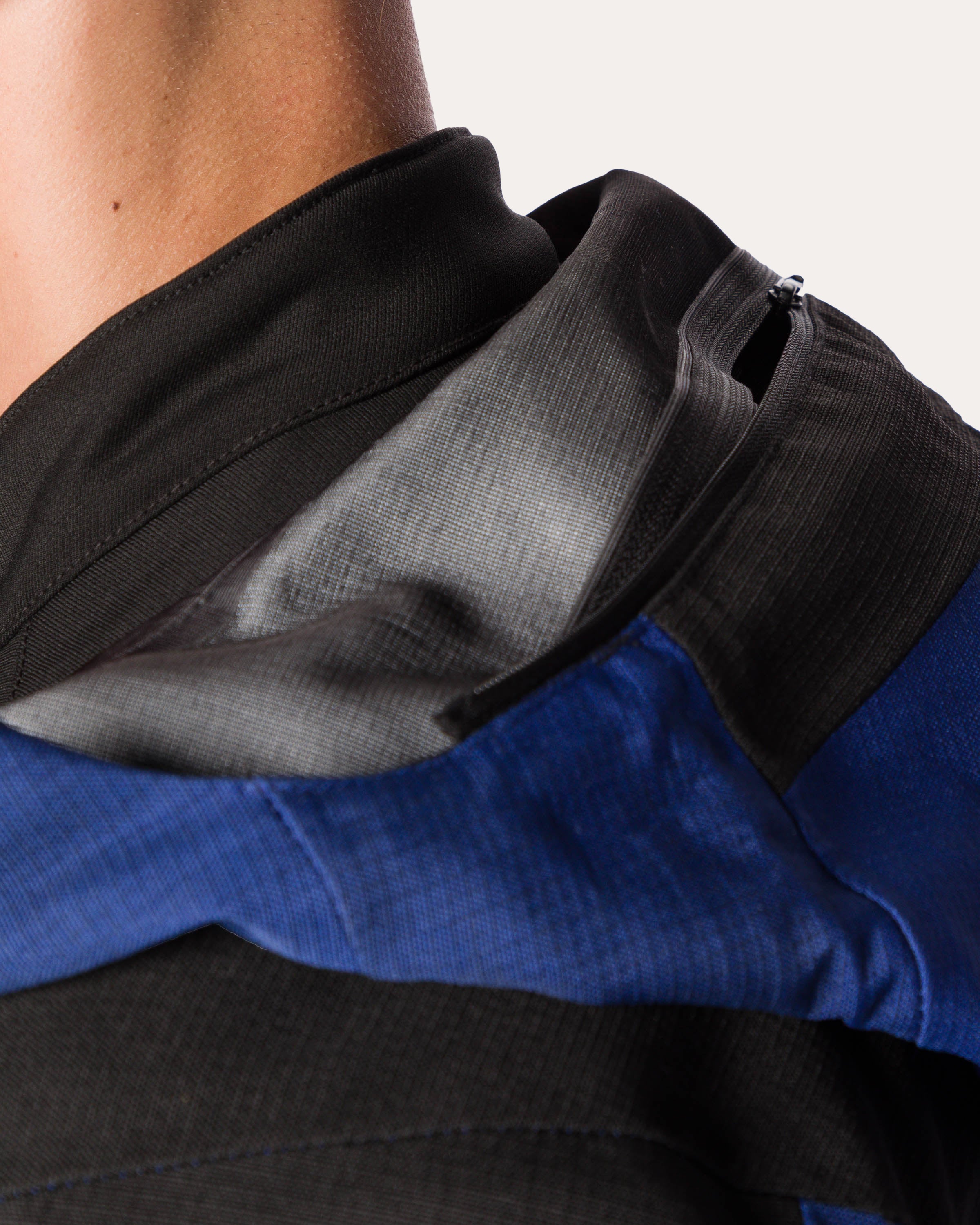 Additional photo: Tectonic H2O - Black-Light Grey