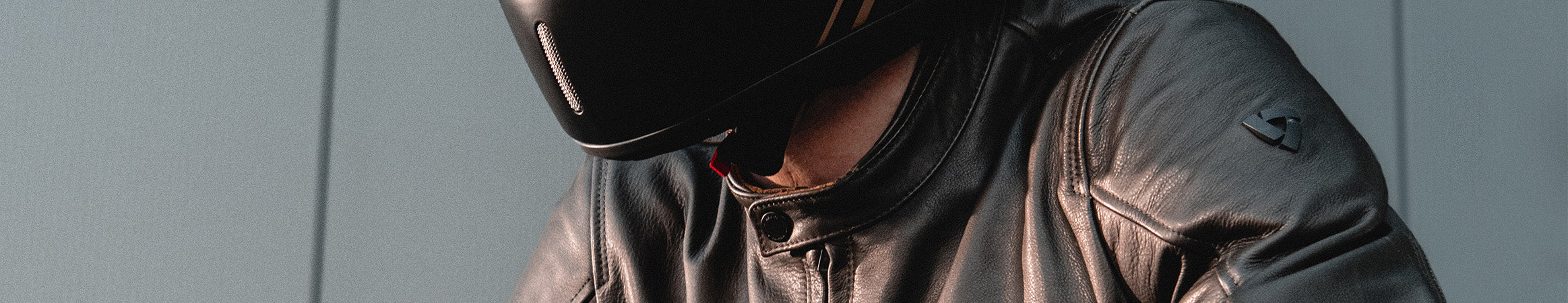 Urban motorcycle gear for men