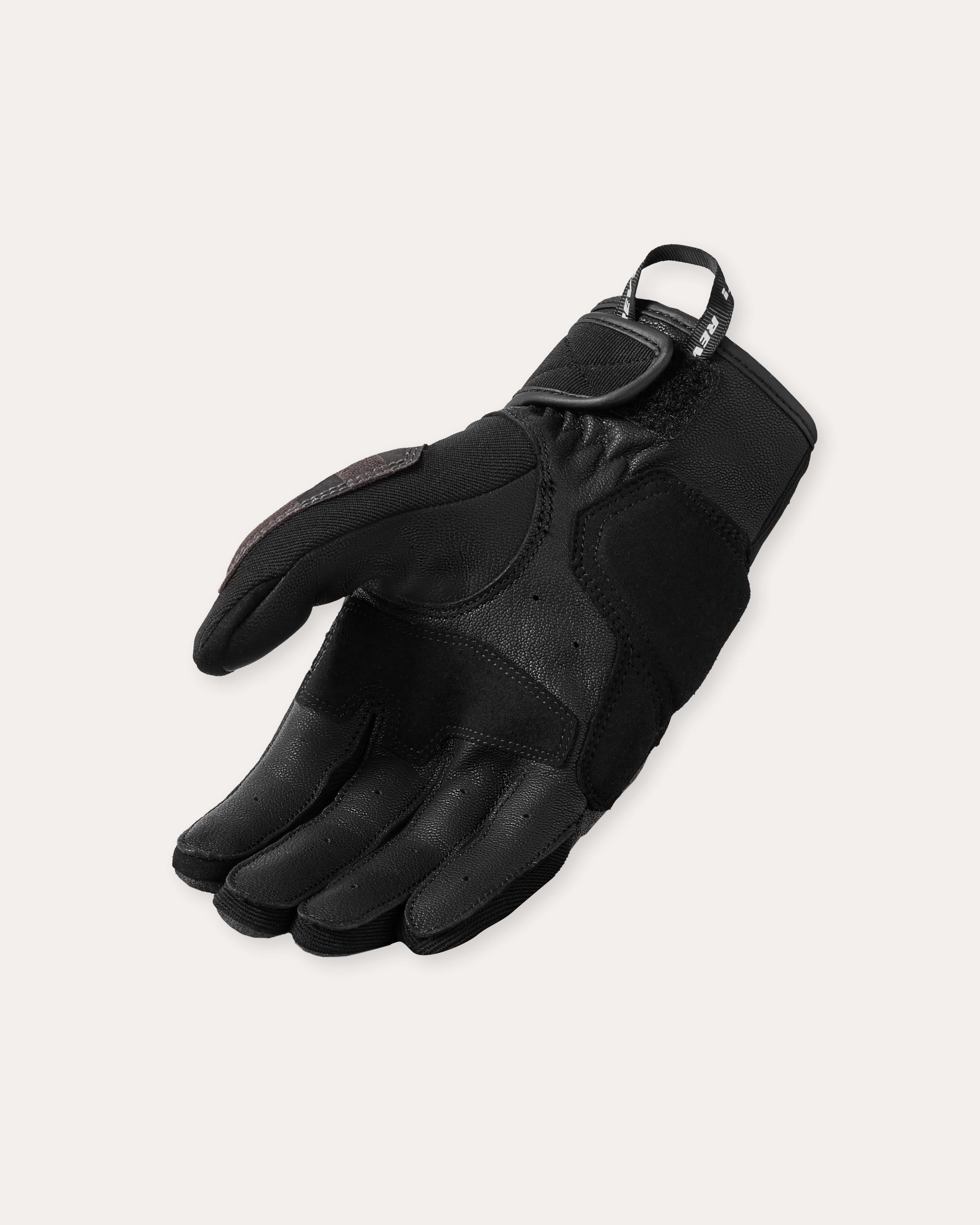 Back image: Montford - Black