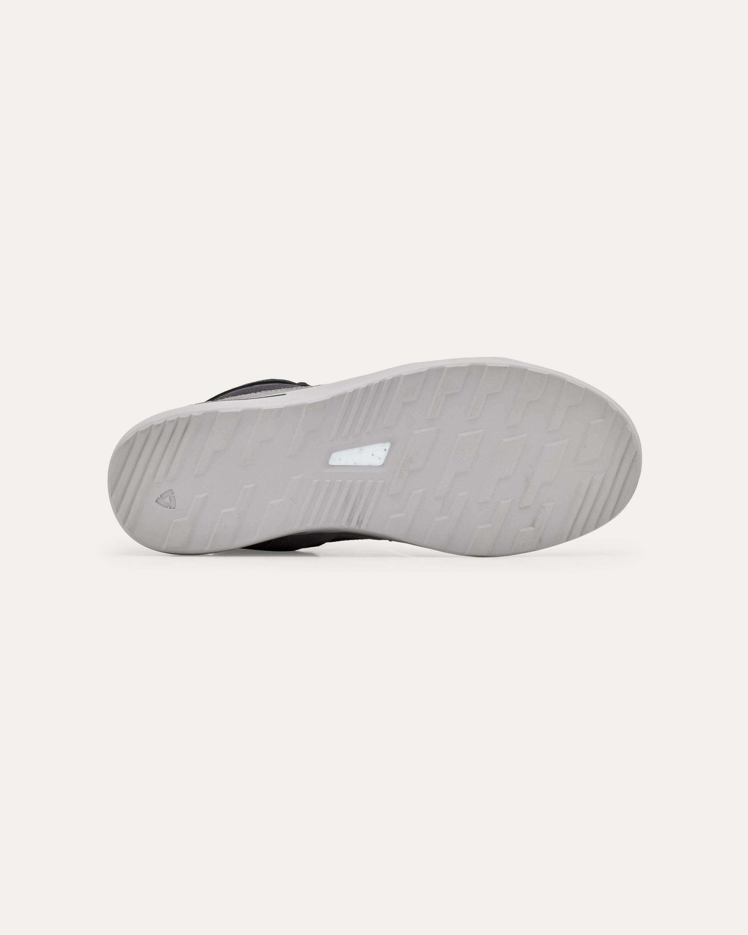 Variant image: Arrow 2 - Grey-Black