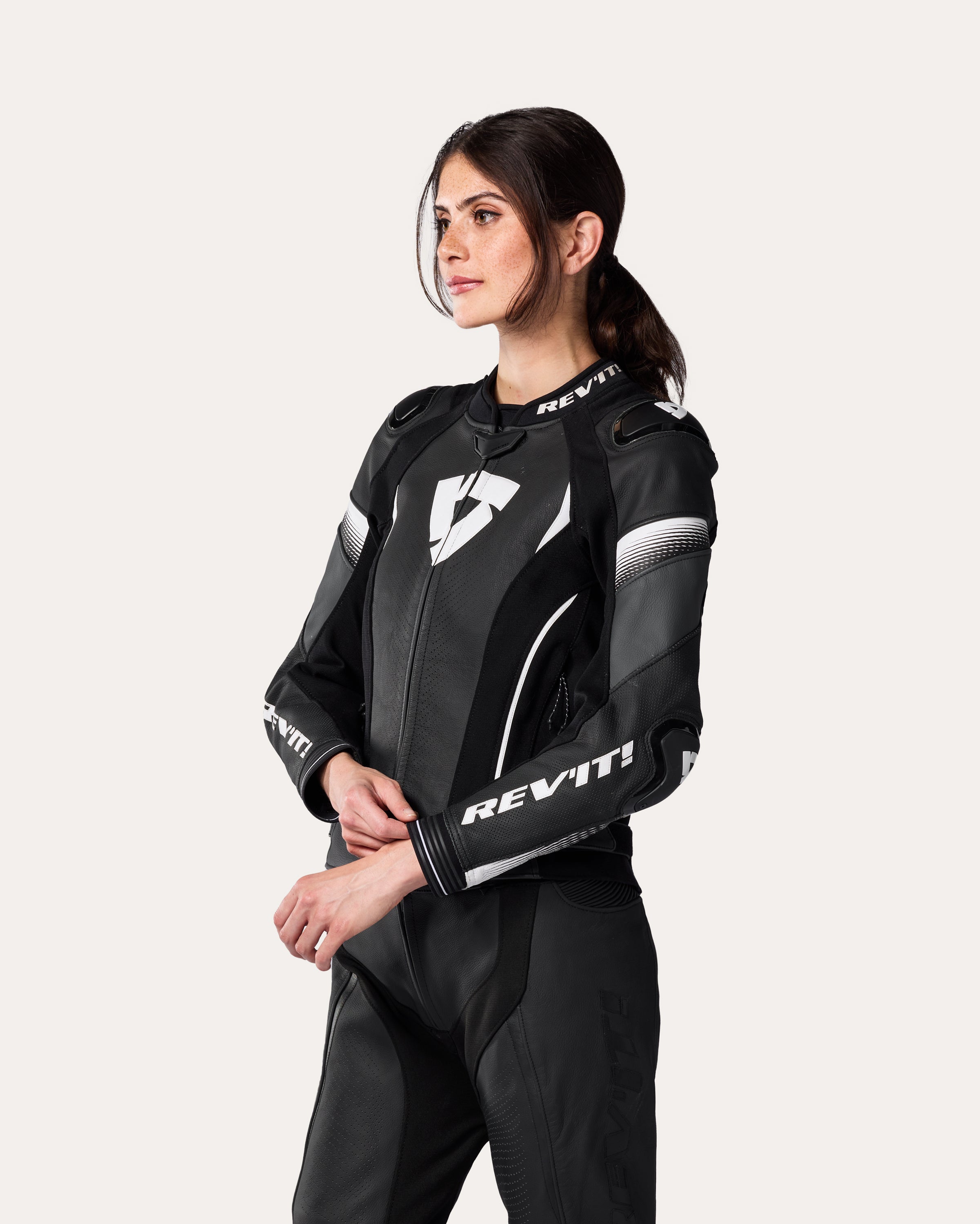 ロレッタ Xena 4 Pro Ladies Jacket | Street-Ready Sport Excellence – REV'IT
