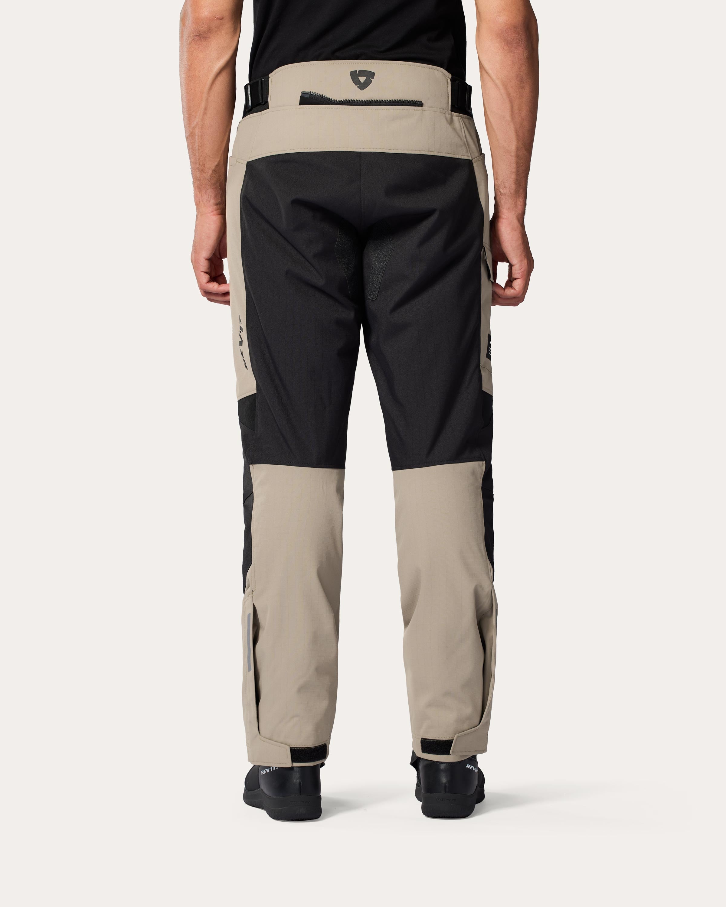 Variant image: Convergent H2O - Sand-Black