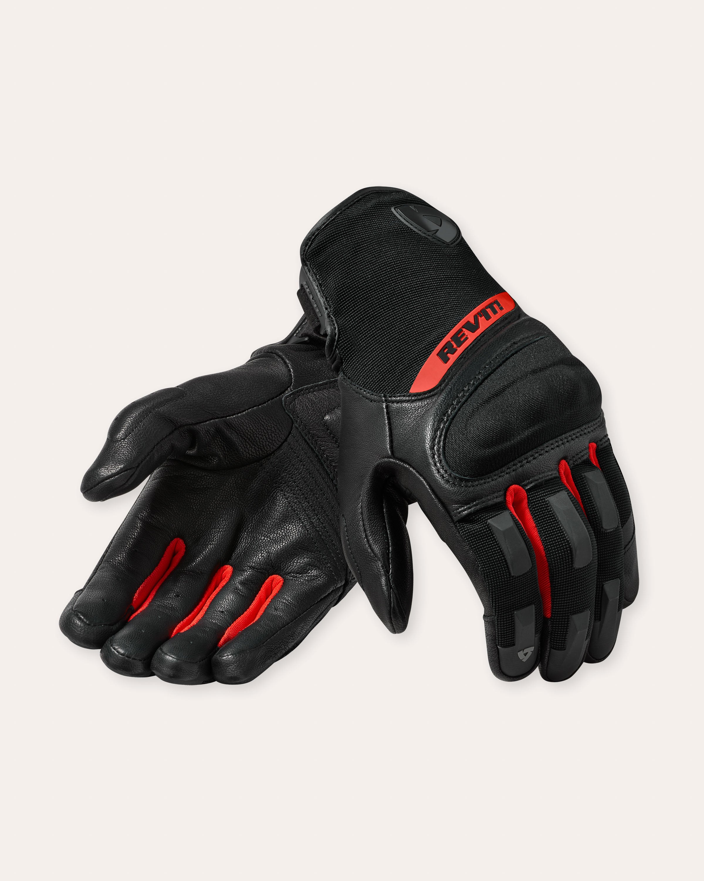 Front image: Striker 3 - Black-Red