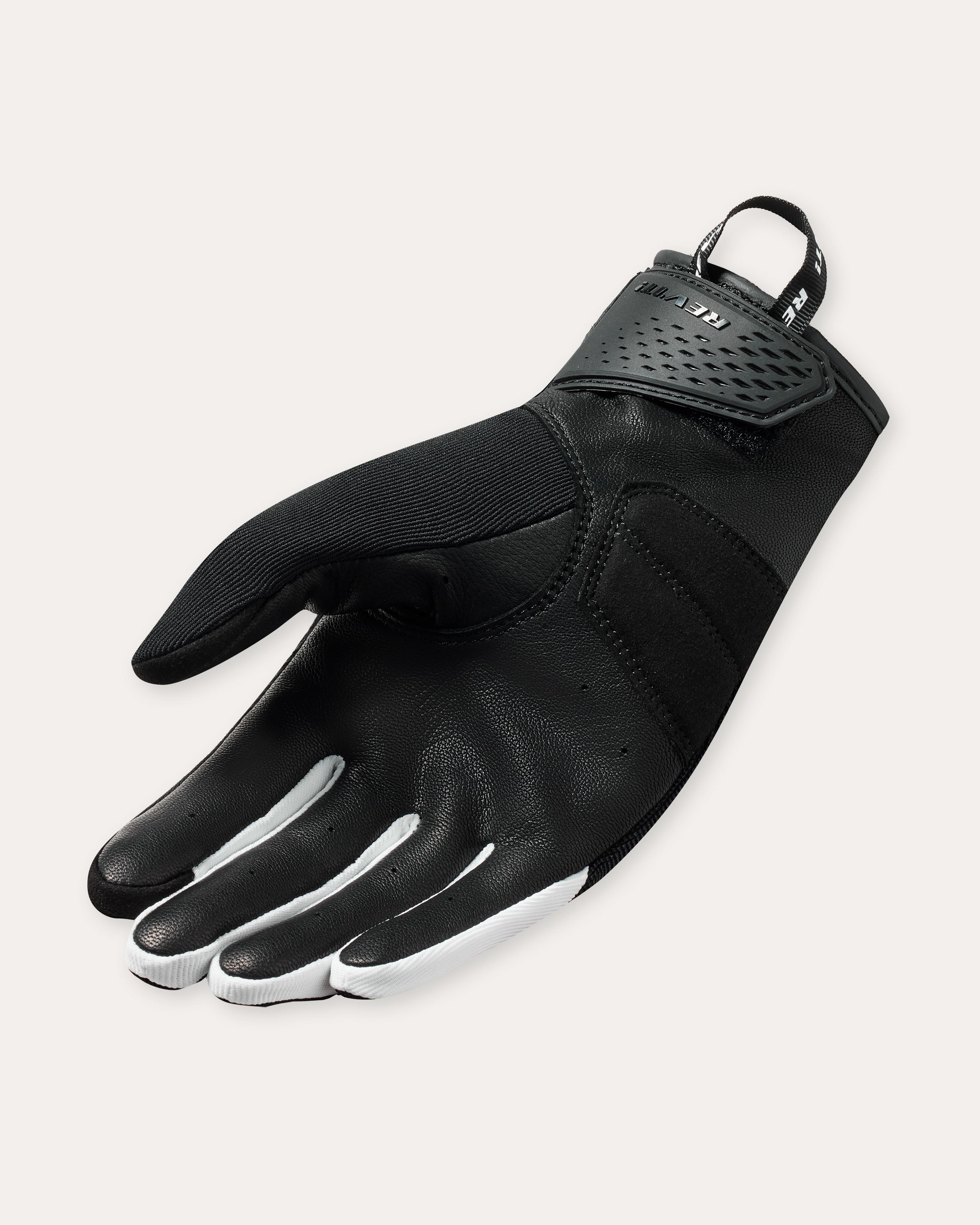 Back image: Mosca 2 - Black-White