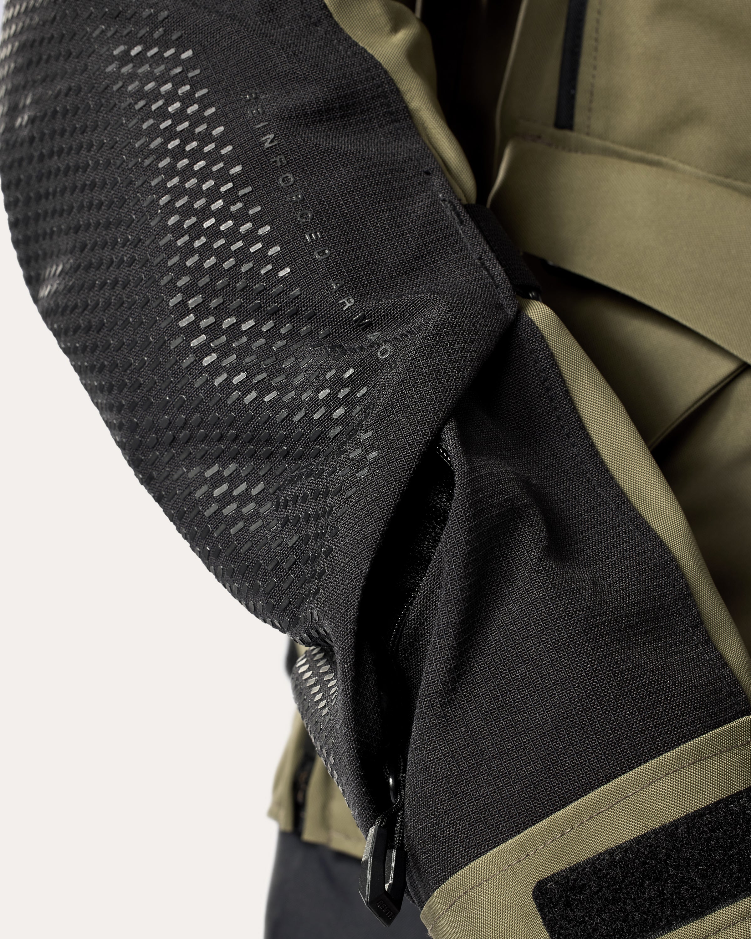 Additional photo: Dominator 3 GTX - Black-Dark Green
