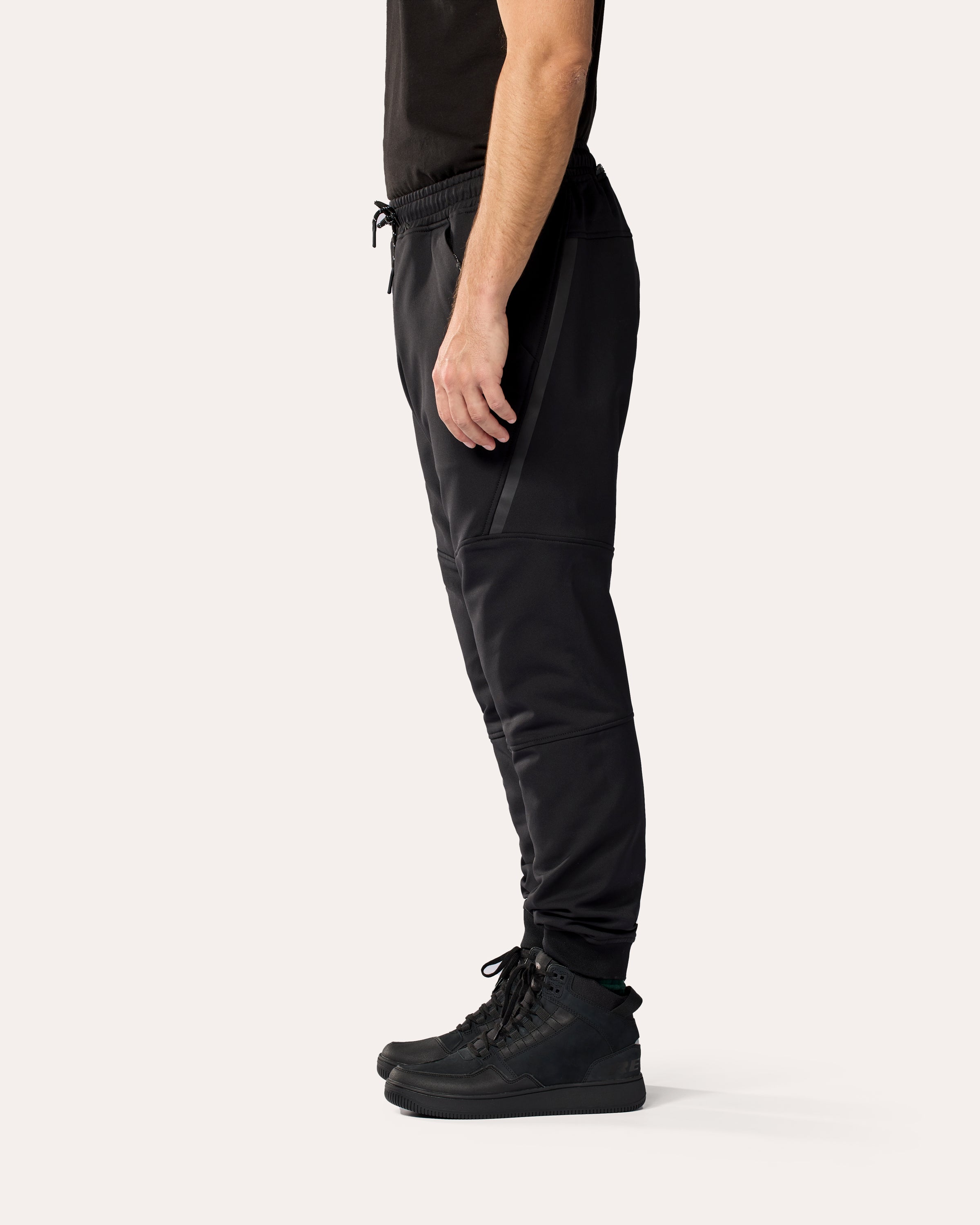 Additional photo: Parabolica 2 - Black