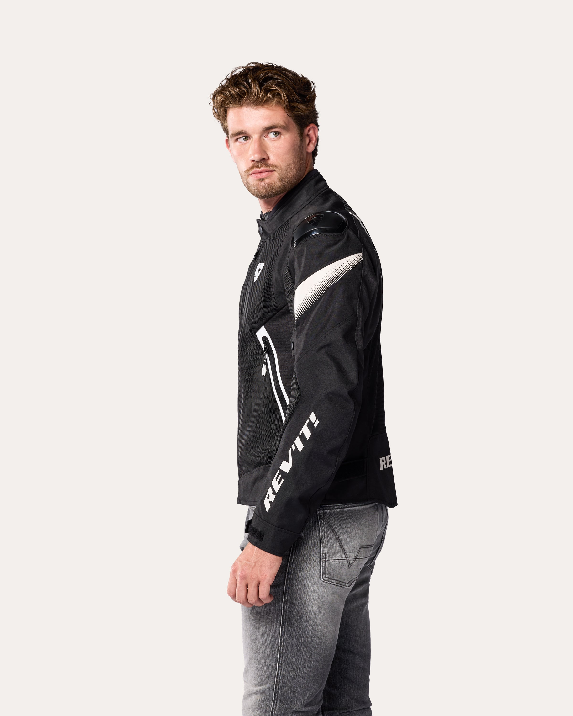 【新品未使用】リバレイ 防寒服アウター 7686 RBB BLK/ホワイト M RBB フィッシャーマンWDジャケット - RIVALLEY FISHING GEARRIVALLEY