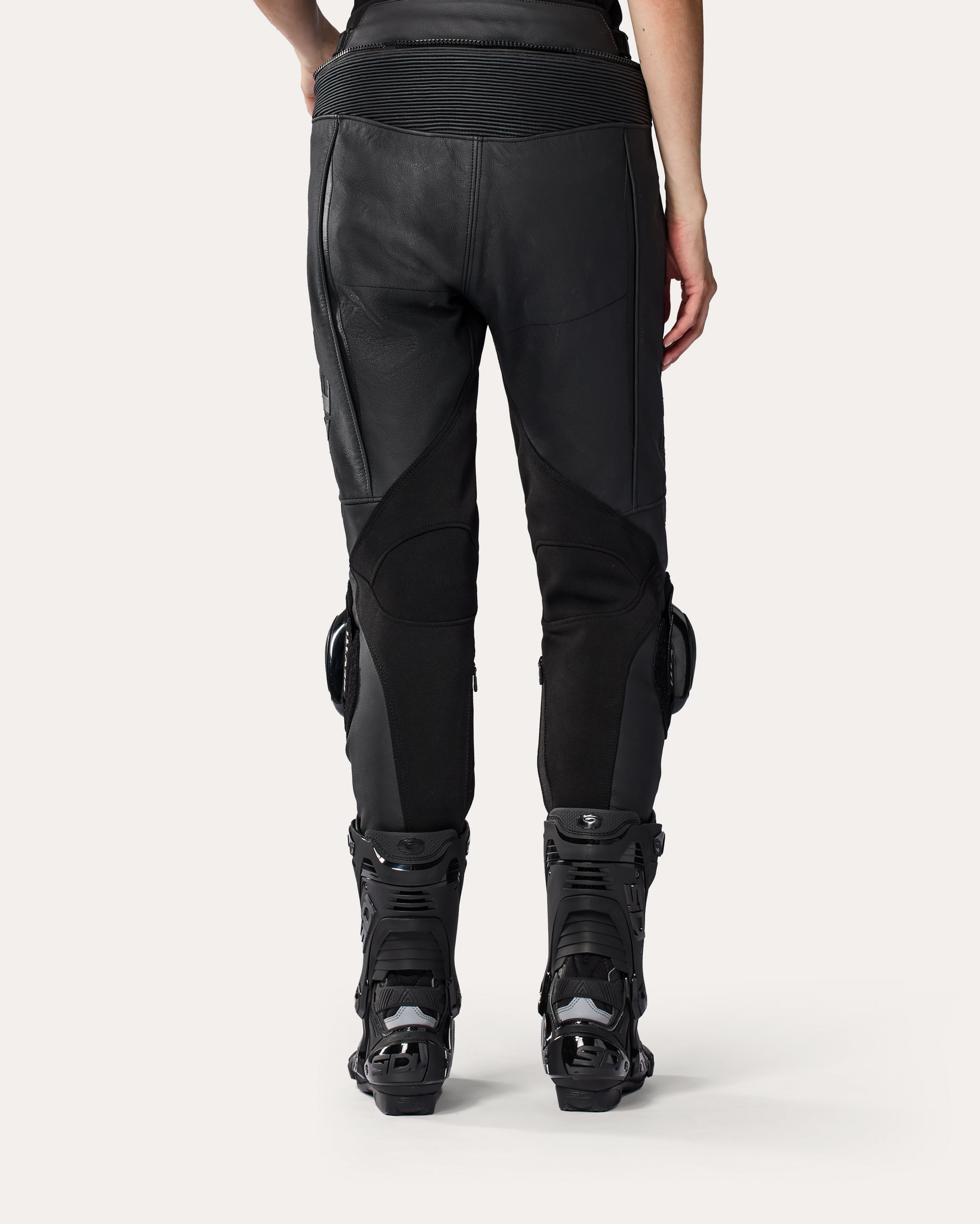 Xena 4 Ladies Pants | Upgraded Leather Gear – REV'IT! Sport