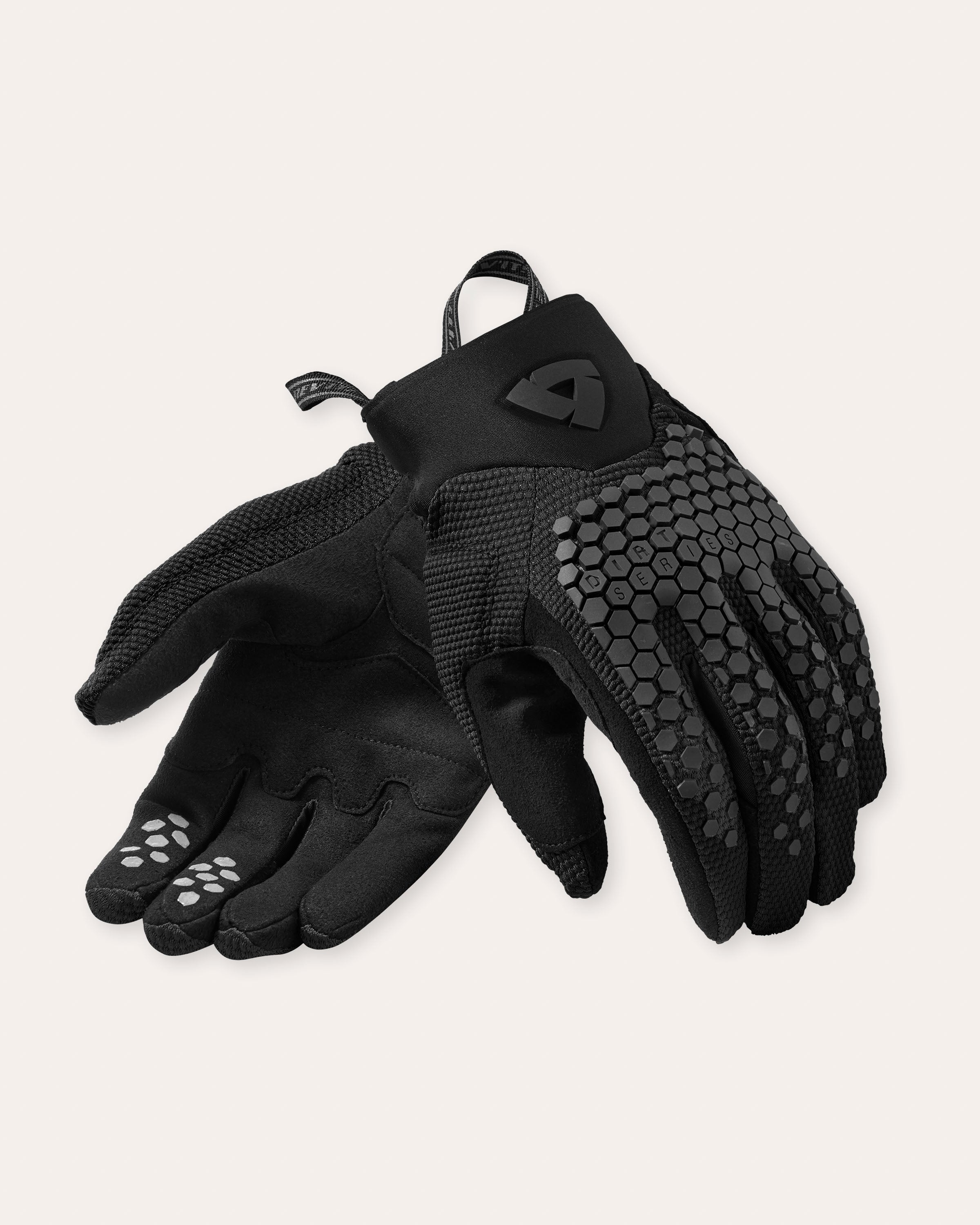 Front image: Massif - Black
