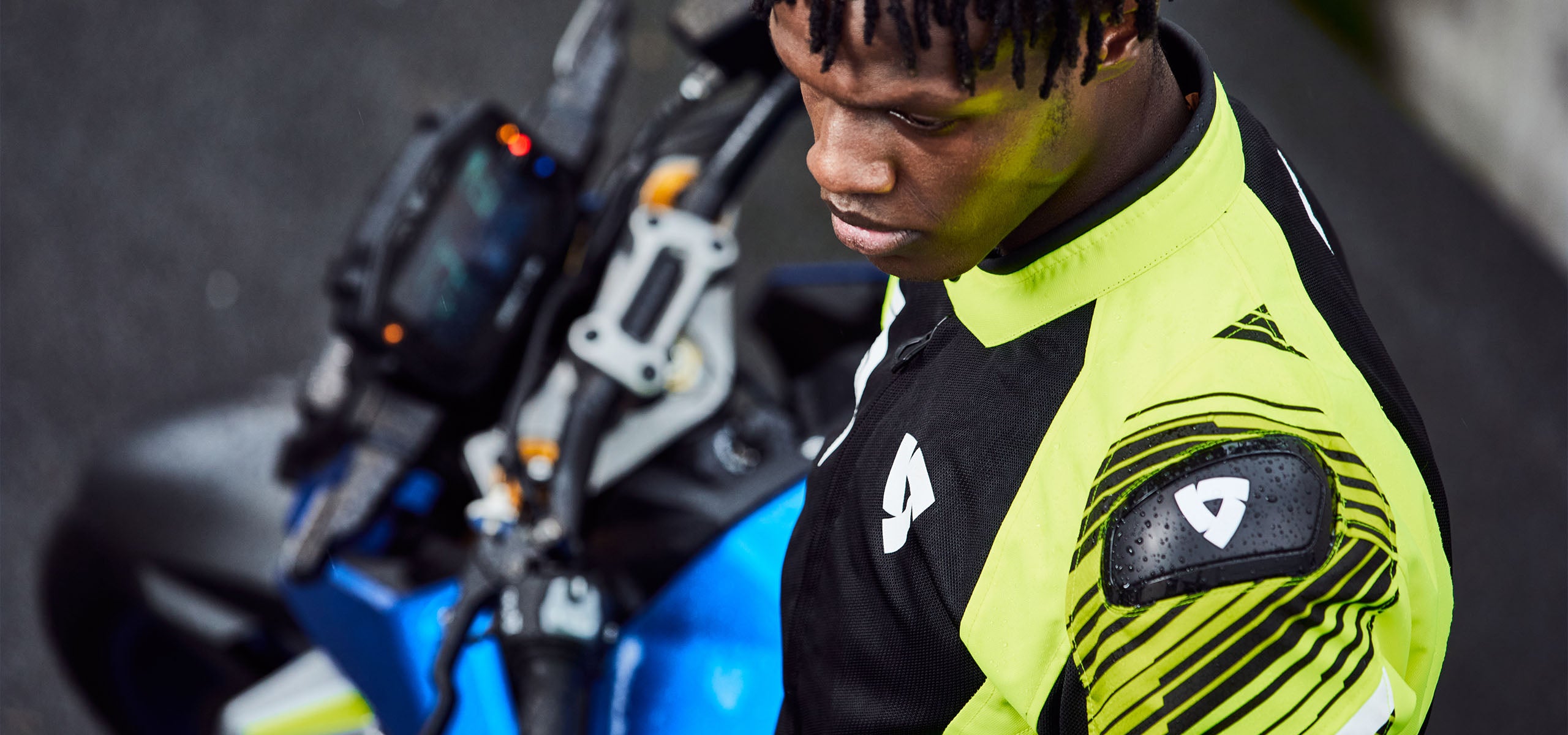 Apex Air H2O Motorcycle Jacket | Breaking the design rules