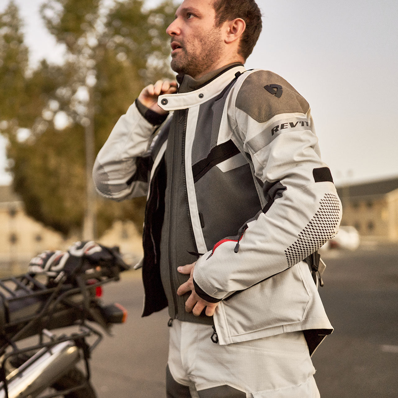 REV'IT レブイット カイエンプロ アドベンチャー ウェア Chaqueta REVIT Cayenne Pro Green / Black · Motocard