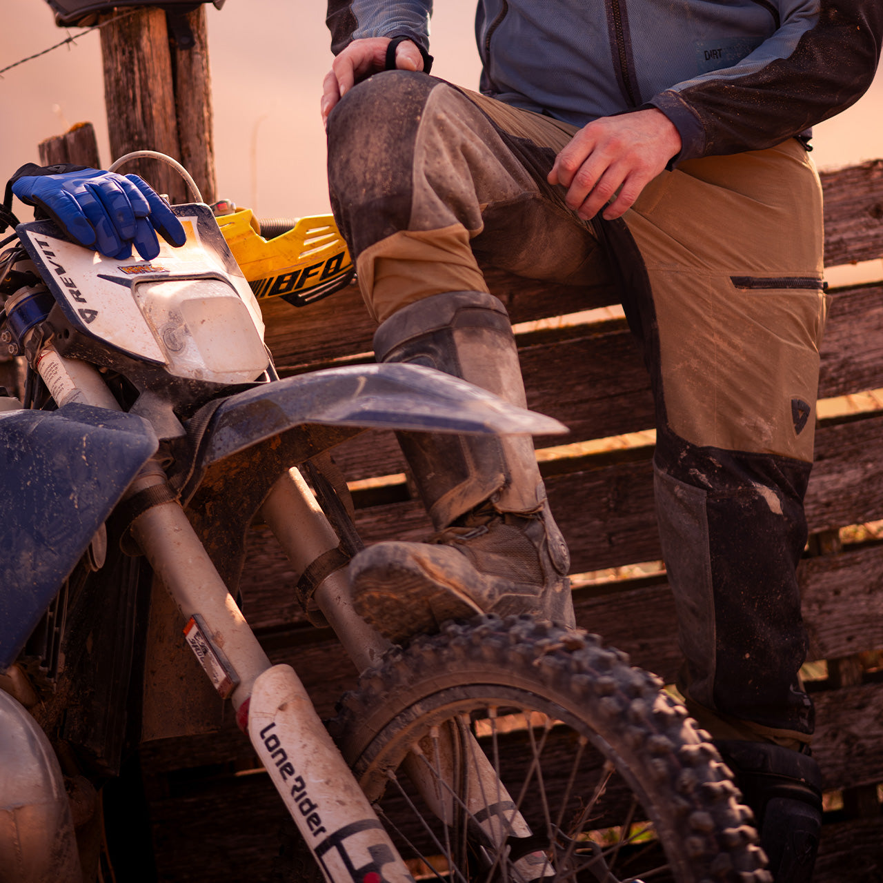 Peninsula 2 Pants: Active Fit Off-Road In-Boot Gear – REV'IT