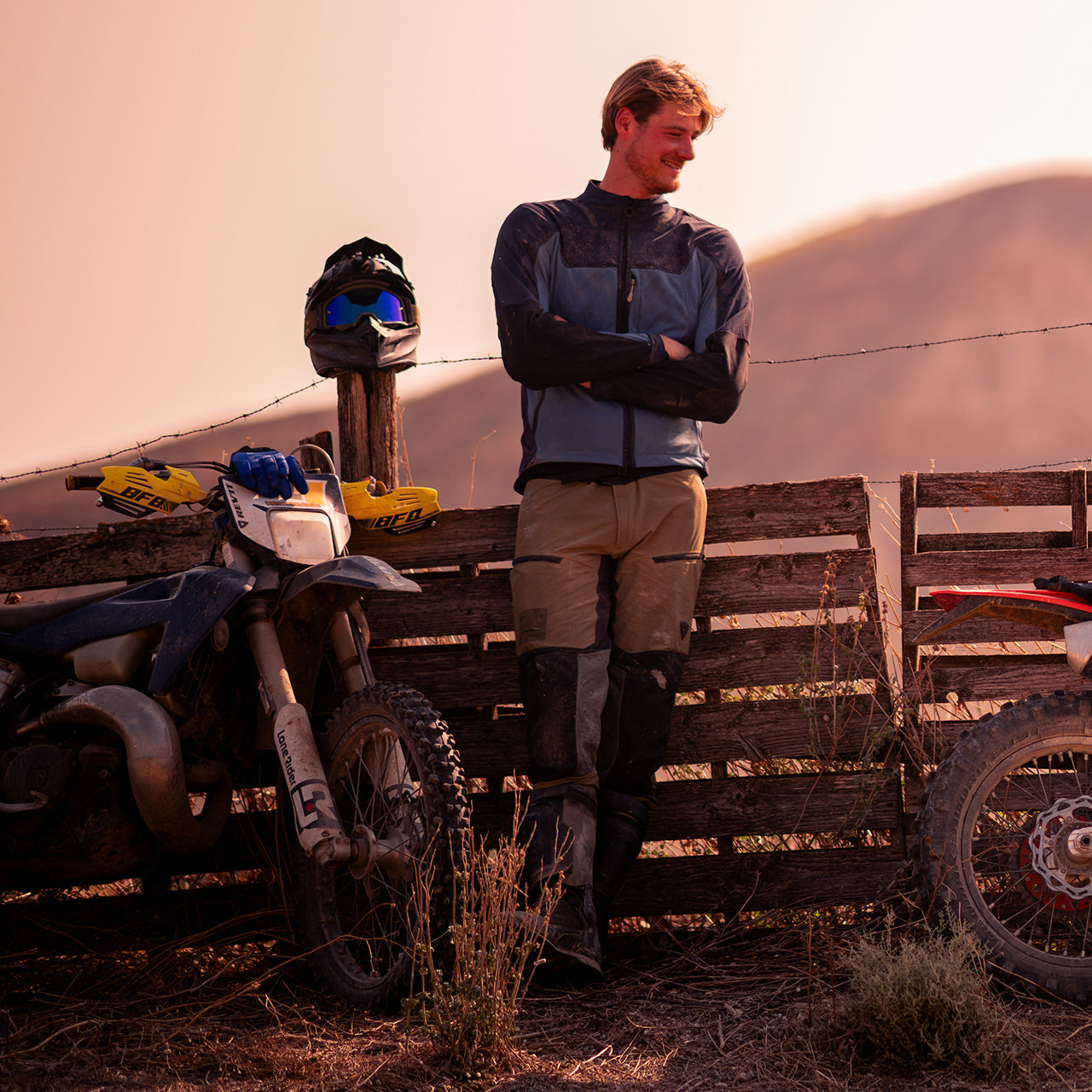 Peninsula 2 Pants: Active Fit Off-Road In-Boot Gear – REV'IT