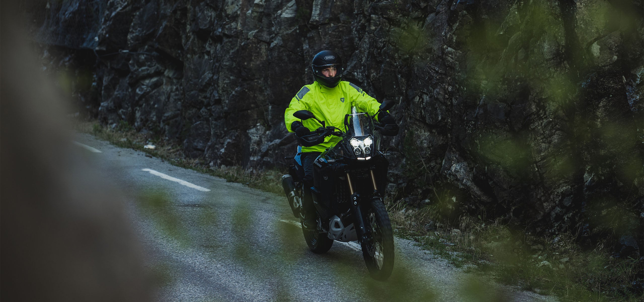 Cyclone 4 H2O Motorcycle Rain Jacket | Stay Dry Anytime – REV'IT